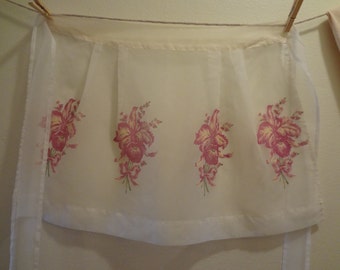 Apron Mid-Century Sheer White with Orchid Bouquets