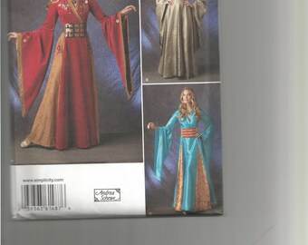 Simplicity Pattern #1487 - Andrea Schewe costume