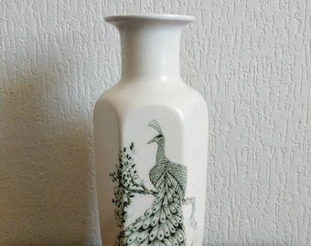 Kingston Pottery peacock vase