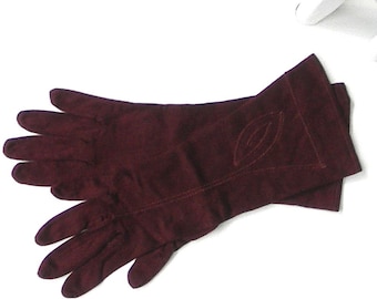 Burgundy Maroon Gloves Vintage Small Gloves Leaf Design