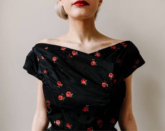 Christian Dior Couture. Vintage 1950s Tafetta Party Dress. Dior New Look Two Piece. Black Tafetta and Red Roses, Haute Couture. Stunning.