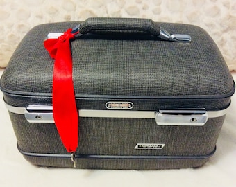 Vintage 1960s American Tourister Train Case Suitcase with Key Gray Tweed Cosmetic Luggage Carry On Storage