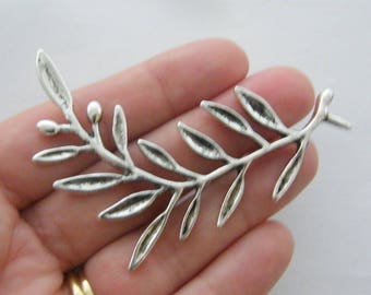1 Leaf embellishment antique silver tone L104