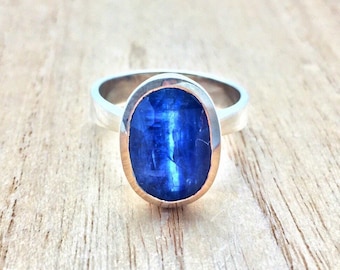 Kyanite Ring // 925 Sterling Silver // Oval Setting // Blue Kyanite // Size 8