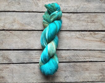 Handdyed MCN Sockyarn, OOAK Sockyarn, 80/10/10 SW Merino/Cashmere/Nylon
