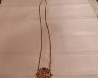 Harry Potter Rotating Hour Glass Necklace