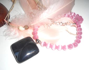 Narurelles beaded necklace pink and for reversible black agate. Valentine's day gift