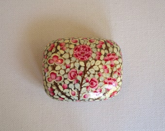 Kashmiri handmade papier mache' lacquer box