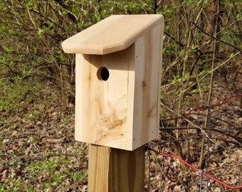 Functional wooden birdhouse Outdoor garden art bird house Functional wooden birdhouse Outdoor garden art bird house