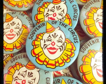 1pc VINTAGE CIRCUS BUTTON Souvenir of The Circus