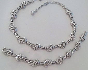 SALE! SET Trifari Demi Parure Silver Rhinestone Set..Trifari Choker and Trifari Bracelet..Trifari Deco Choker Bracelet..Mint