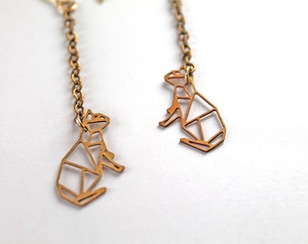 Golden cat kitty kitten earrings filigree geometric