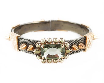 Mawi Femme Fatale Collar