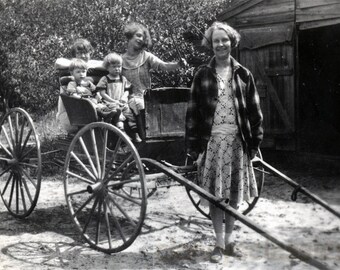 Vintage photo 1927 Michigan Aunt Ida's Farm w Twins Flapper Gals Buggy Ride
