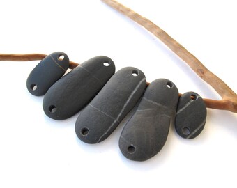 Rock Connectors Beach Stone Beads Mediterranean Beach Pebble River Rock DIY Jewelry Drilled Natural Stones BLACK LINKS 24-44 mm