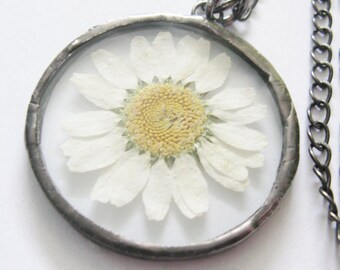 daisy necklace - real flower necklace - flower necklace - white flower necklace - bridal necklace - hippie necklace -