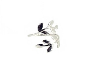 Silver LAUREL LEAF Ring,Sterling Silver Laurel Ring,Silver Leaves Ring,Adjustable Silver Leaves Ring,Women gift,Leaf Ring,Floral Ring, Ring