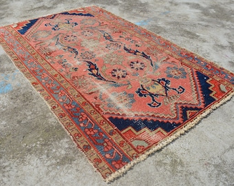 2'4" by 3'6" ANTIQUE ORIENTAL RUG - Distressed Handknotted Antique rug with natural colors. Serapi Heriz Rug Eclectic Oriental style rug
