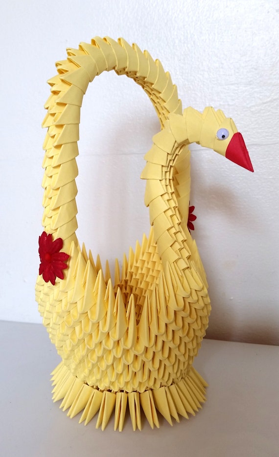 3D origami Swan Basket