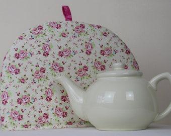 Large Tea Cosy Cozy. Brand New Made in England. Pink Roses on Cream Cotton Fabric.
