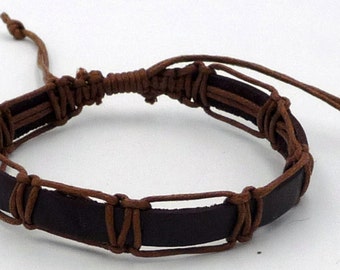 Adjustable bracelet for men or teen in genuine leather