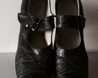 Vintage 1920's Black Leather Mary Jane Shoes