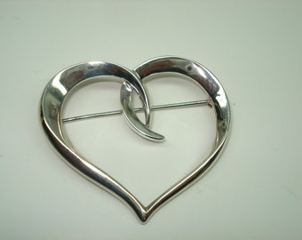 Sterling Silver Entwined Heart Pin Brooch