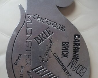 Vintage Metal cheese plate shaped like a mouse with a list of Cheeses that make your mouth water!