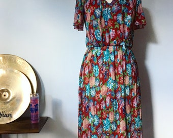 RESERVED until 4/19 - Vintage Floral Flowy Midi Dress