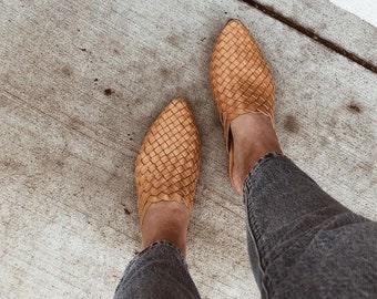 The Paloma handmade woven leather mule - tan
