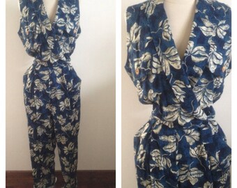 1980s Vintage Women's Floral Jumpsuit Size Large
