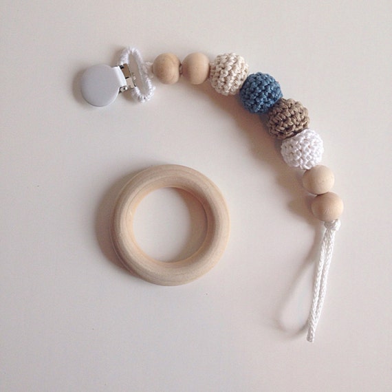 NomiLu Glacier Clip -- Crocheted Beads Pacifier Clip -- Eco-friendly pacifier clip -- crocheted wooden beads -- Baby Teether