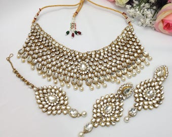 Handmade Bollywood Necklace Set with Earrings and Tika Headpiece Indian Jewelry Bollywood Set Indian jewelry Bollywood jewelry