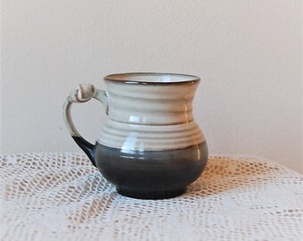 Knotted Handle Stoneware Mug