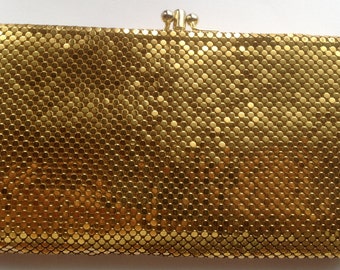 Stunning Vintage Gold Mesh Clutch Purse Whiting & Davis ?