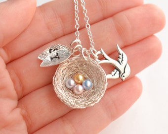 4 Eggs Bird's Nest Necklace, Bird Necklace with Pearl Eggs, Nest with Egg, Personalized Bird's Nest Necklace, New Mom Necklace Birthstone