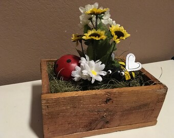 Small Spring Center Piece