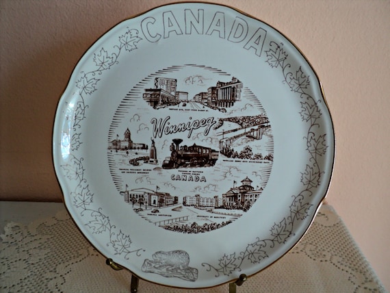 Winnipeg Manitoba Canada Souvenir Plate Decor of Canada 22K Winnipeg Manitoba Canada Souvenir Plate Decor of Canada 22K