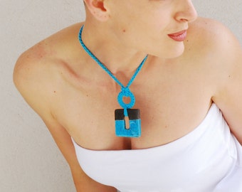 Modern ceramic necklace, turquoise pendant, geometric necklace, modern necklace, minimal necklace, ceramic jewelry, modern jewelry