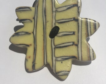 Ceramic Yellow Star Button Tie