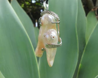 Freshwater Pearl + Free Shipping Worldwide ~ Pearl jewelry, pearl necklace, freshwater pearl pendant, pearl