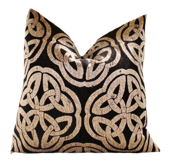 Items Similar To Sale 25 00 18 Or 20 Gold Geometric Pillow Cover   Il 570xN.676305119 Trjf 