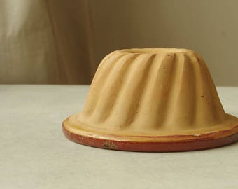 Vintage Cake Mold Kouglof (kugelhopf) French vintage. Glazed Terracotta. Country Kitchen. Kitchenalia. French country.