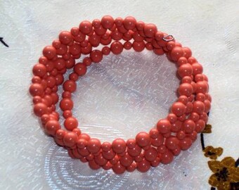 CORAL SWAROVSKI PEARLS - Memory Wire Bracelet
