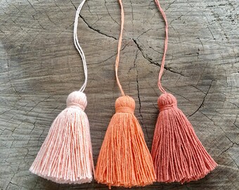 Organic Cotton Tassel set of 6 pieces in one color, Handmade Natural Cotton Yarn Tassels, Craft Supplies