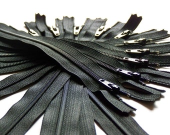 Ten 22 Inch Black Ykk Zippers Color 580