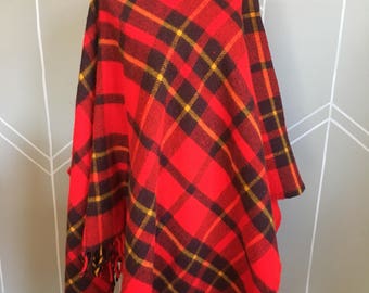 Vintage Faribo Red Plaid Tartan Poncho / Planket, Red Plaid Stadium Blanket Throw Faribault Woolen Mill, Faribault Minn