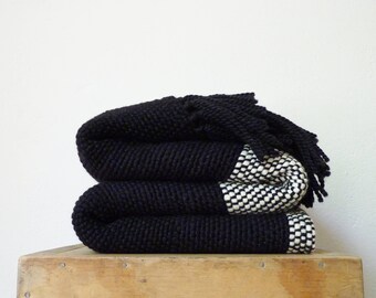 Dark Gray knit throw blanket Moroccan style, Mudcloth blankets, Boyfriend gift, Uruguay merino wool