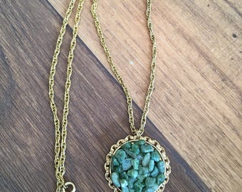 Vintage gold tone green pendant layering necklace