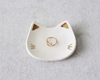 Cat Ring Dish with Gold - White